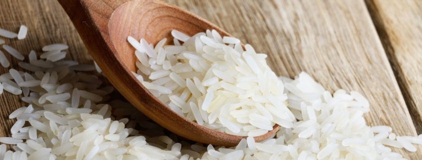خطر خوردن برنج خام
